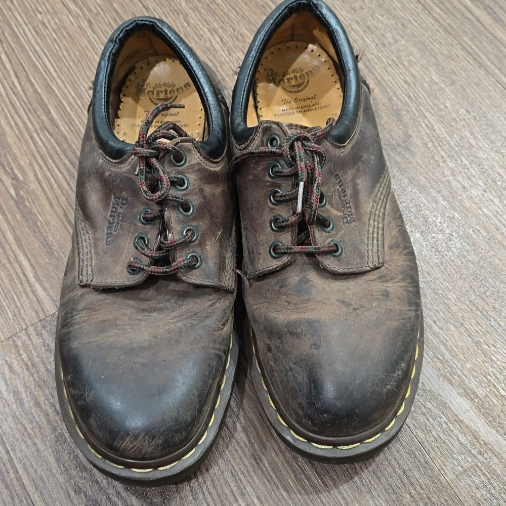 - Dr. Martens Mens 11 Brown Leather Oxford